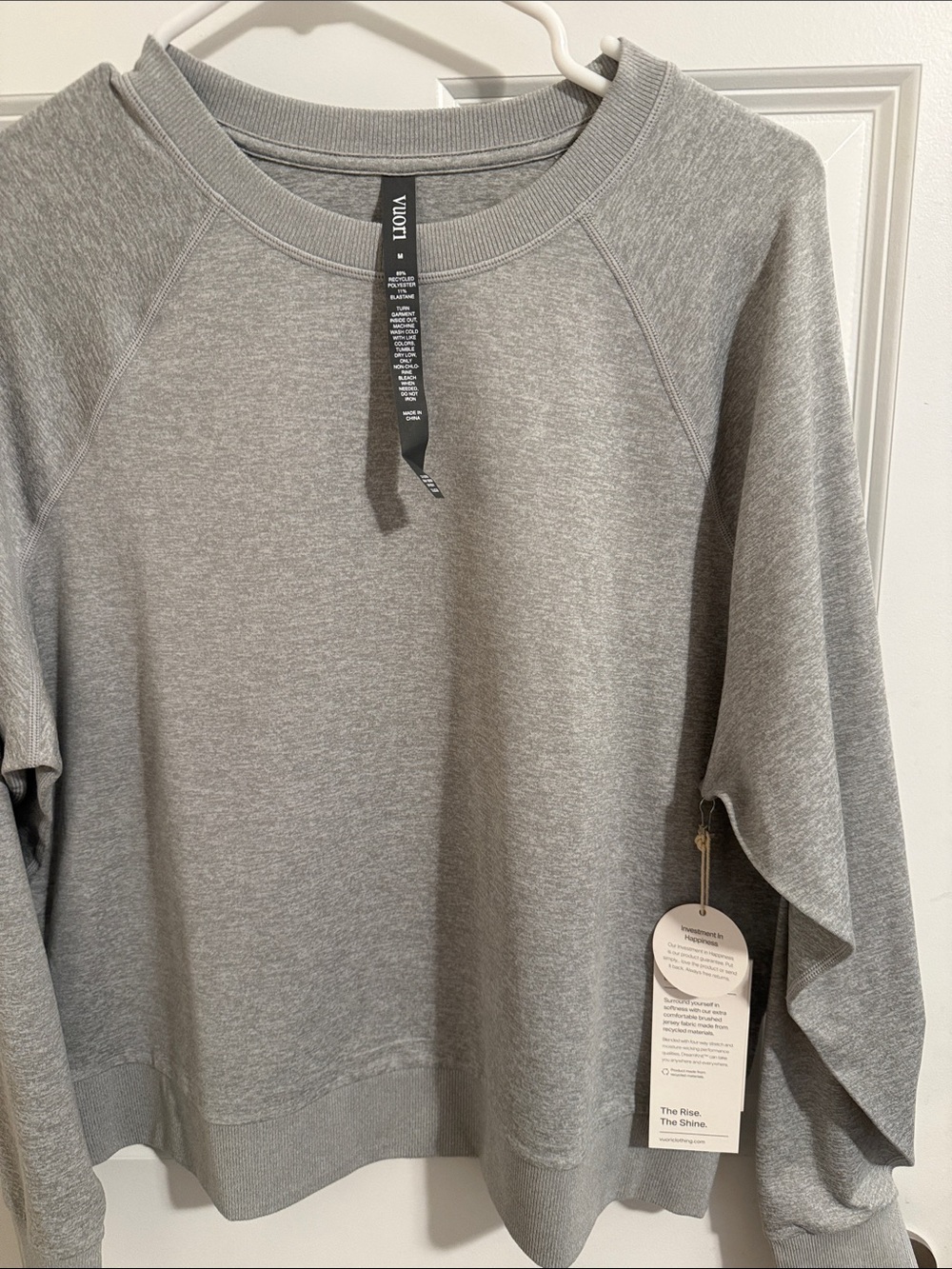 Vuori Men's Light Gray Crewneck Sweatshirt